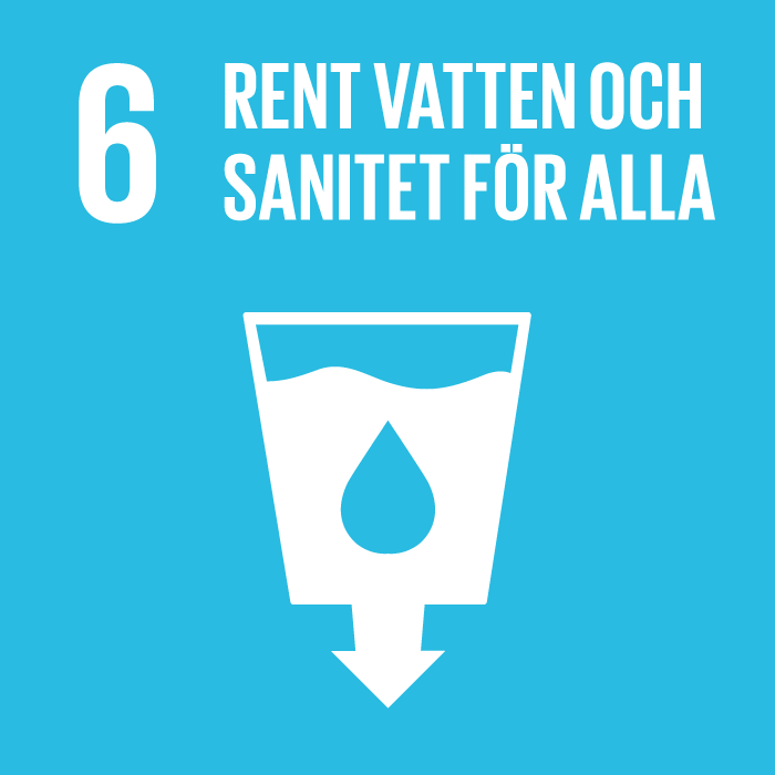FN:s globala mål 6. Illustration som föreställer en vattenglas med en pil riktad nedåt. Vit grafik på ljusblå bakgrund.